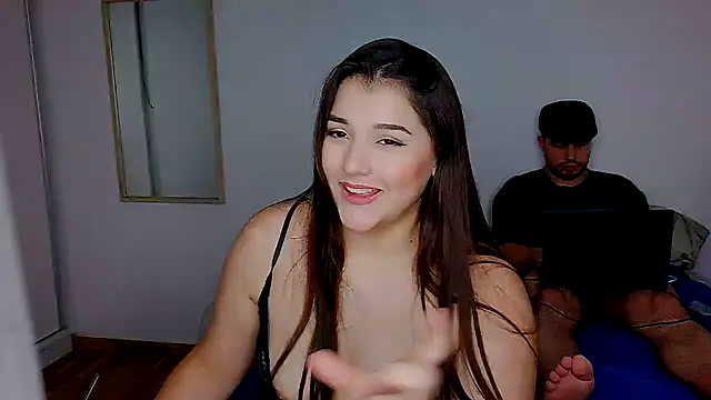 Snapshot of angietubebe chatting on June 11, 2026, 3:14 am angietubebe online show from June 11, 2026, 3:14 am