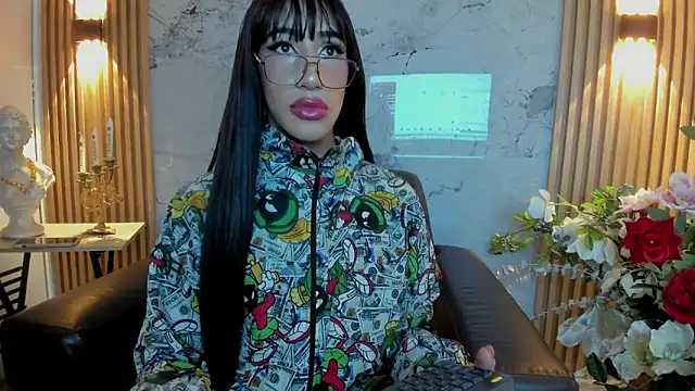 Snapshot of Nayla_Monroee chatting on October 29, 2025, 2:05 pm Nayla Monroee online show from October 29, 2025, 2:05 pm