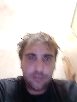 Rosarino2004 online show from October 26, 2025, 11:32 am