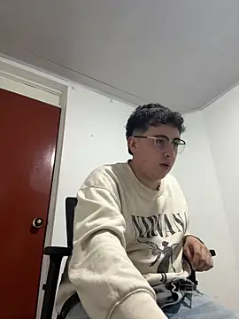 Snapshot of Sam_Rush chatting on June 6, 2026, 12:05 am Sam Rush online show from June 6, 2026, 12:05 am