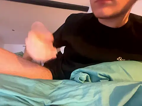 Snapshot of Lenouveau- chatting on January 8, 2026, 3:40 pm Lenouveau- online show from January 8, 2026, 3:40 pm