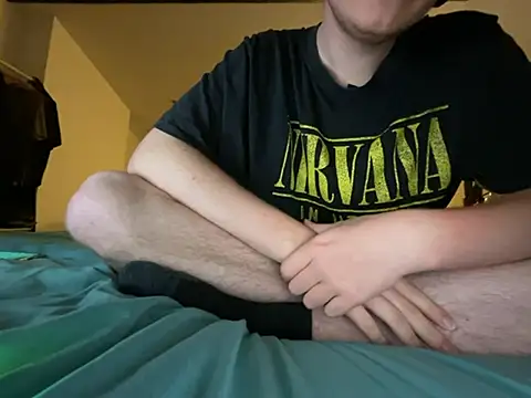 Snapshot of Lenouveau- chatting on February 16, 2026, 1:37 am Lenouveau- online show from February 16, 2026, 1:37 am