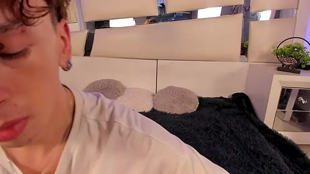 Snapshot of Genesis_ask chatting on January 14, 2026, 3:54 am Genesis ask online show from January 14, 2026, 3:54 am