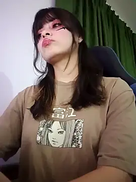 Annagoth  online show from November 20, 2025, 4:46 am