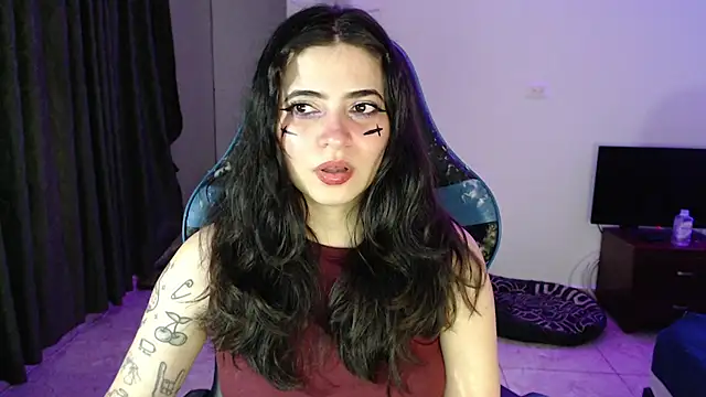 Snapshot of Annagoth_ chatting on June 20, 2026, 2:38 am Annagoth online show from June 20, 2026, 2:38 am