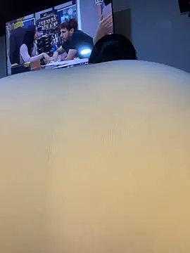 Im Saraaaa online show from March 5, 2026, 3:47 am