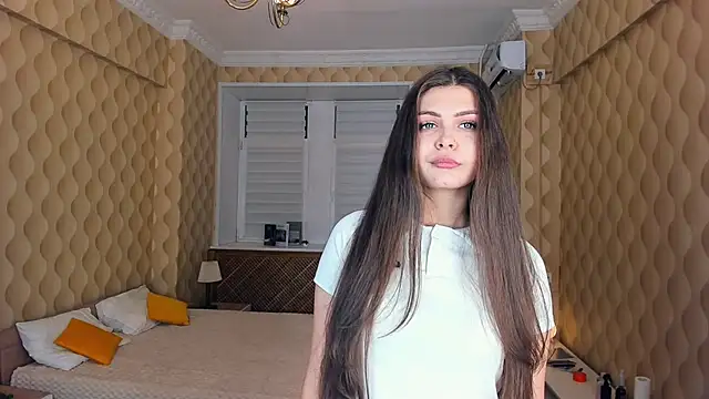 Snapshot of AdelinaIbraham chatting on November 3, 2025, 6:33 pm AdelinaIbraham online show from November 3, 2025, 6:33 pm