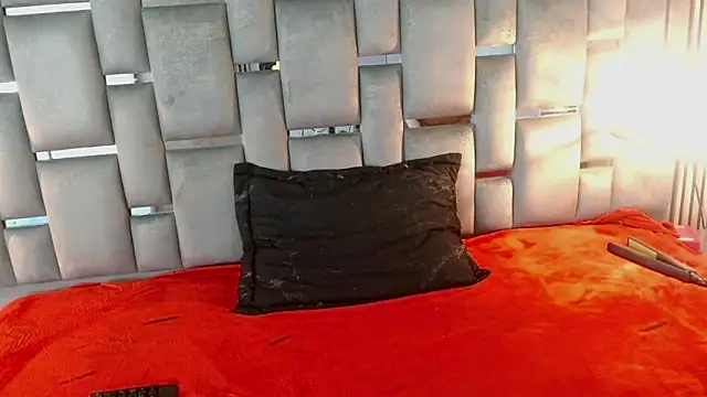 Memi xxx online show from November 27, 2025, 10:43 pm