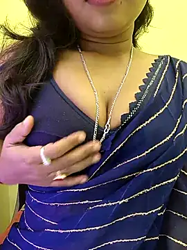 Snapshot of Sexy-suhana- chatting on December 23, 2025, 8:35 am Sexy-suhana- online show from December 23, 2025, 8:35 am