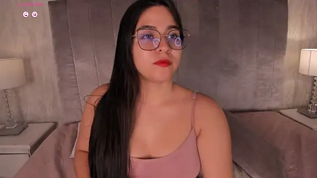 Snapshot of Melanie_hillz chatting on May 30, 2026, 12:06 am Melanie hillz online show from May 30, 2026, 12:06 am