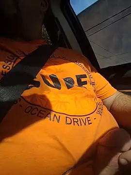 Tincho1051 online show from March 9, 2026, 1:14 pm