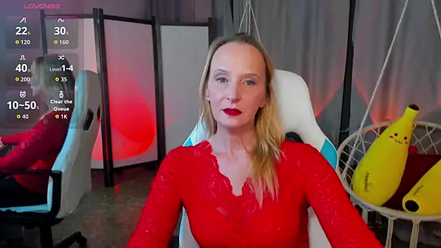 ScarlettPalmer online show from November 28, 2025, 10:15 am