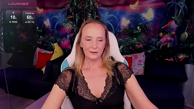 ScarlettPalmer online show from February 25, 2026, 10:15 am