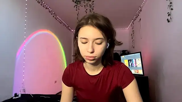 LilithFlamey online show from November 13, 2025, 7:12 am