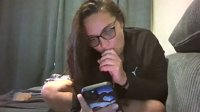Snapshot of lilMissMarli chatting on July 8, 2026, 6:03 am lilMissMarli online show from July 8, 2026, 6:03 am