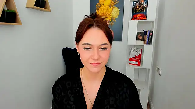 Snapshot of MakeYoueHappy chatting on November 24, 2025, 8:20 pm MakeYoueHappy online show from November 24, 2025, 8:20 pm