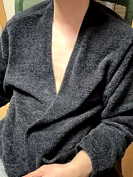 isao752702 online show from December 21, 2025, 4:30 pm