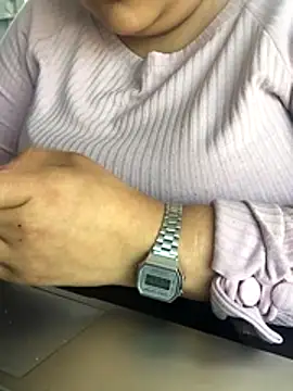 Evil kitty6 online show from December 2, 2025, 9:05 pm