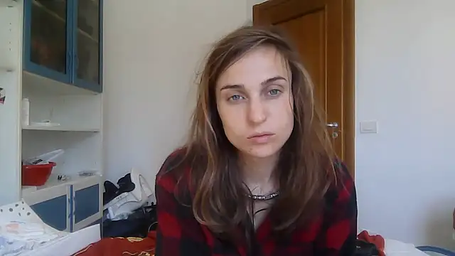 SinnEmily online show from April 7, 2026, 9:00 am