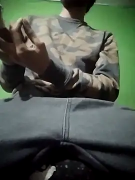 Luckysucks online show from November 9, 2025, 2:43 pm