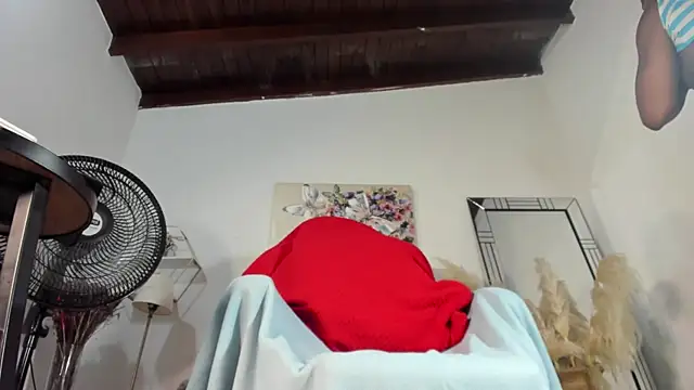 hathor  01 online show from November 13, 2025, 2:15 am