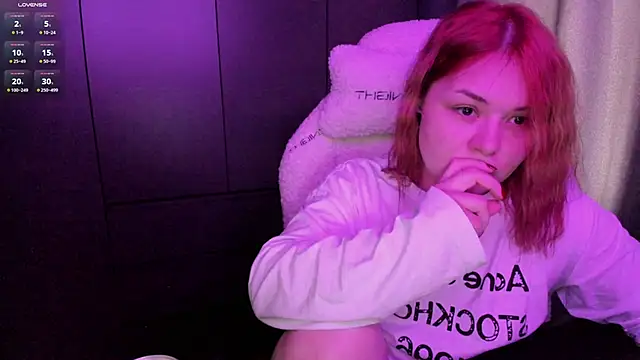 Snapshot of sophia_lix chatting on June 15, 2026, 10:04 am sophia lix online show from June 15, 2026, 10:04 am