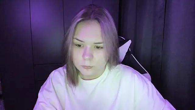 sophia lix online show from December 20, 2025, 11:13 am