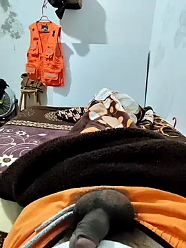 Snapshot of Lobitho_99 chatting on February 8, 2026, 3:59 am Lobitho 99 online show from February 8, 2026, 3:59 am