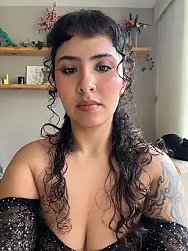 SugarTroubl33 online show from March 6, 2026, 2:12 pm