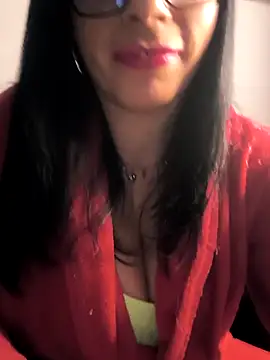 paularois online show from November 2, 2025, 4:06 am