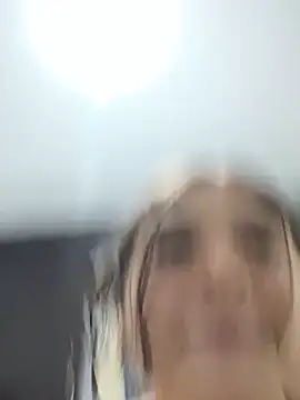 Snapshot of Valentina_ro chatting on November 13, 2025, 2:37 am Valentina ro online show from November 13, 2025, 2:37 am