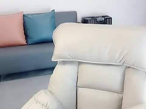 lvy-002 online show from December 21, 2025, 1:52 am