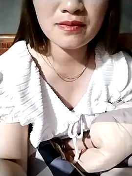 Snapshot of emini-xx chatting on March 13, 2026, 2:22 pm emini-xx online show from March 13, 2026, 2:22 pm