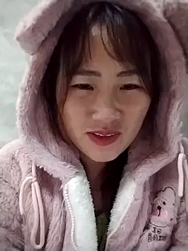 Snapshot of emini-xx chatting on November 14, 2025, 2:32 pm emini-xx online show from November 14, 2025, 2:32 pm