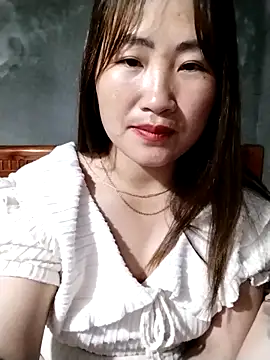 Snapshot of emini-xx chatting on March 8, 2026, 2:09 pm emini-xx online show from March 8, 2026, 2:09 pm