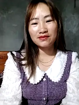 Snapshot of emini-xx chatting on March 4, 2026, 10:39 pm emini-xx online show from March 4, 2026, 10:39 pm