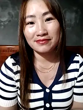 Snapshot of emini-xx chatting on March 19, 2026, 3:56 pm emini-xx online show from March 19, 2026, 3:56 pm