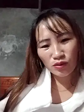 Snapshot of emini-xx chatting on November 11, 2025, 12:22 pm emini-xx online show from November 11, 2025, 12:22 pm