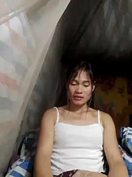 Snapshot of doggy-00 chatting on April 3, 2026, 10:27 pm doggy-00 online show from April 3, 2026, 10:27 pm