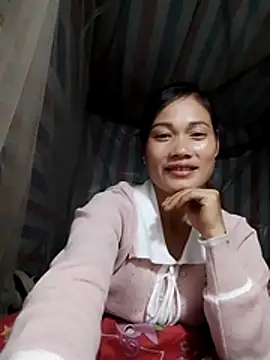 doggy-00 online show from December 5, 2025, 12:37 pm