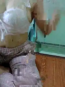 Snapshot of Kieuxinhgai chatting on November 8, 2025, 7:34 am Kieuxinhgai online show from November 8, 2025, 7:34 am