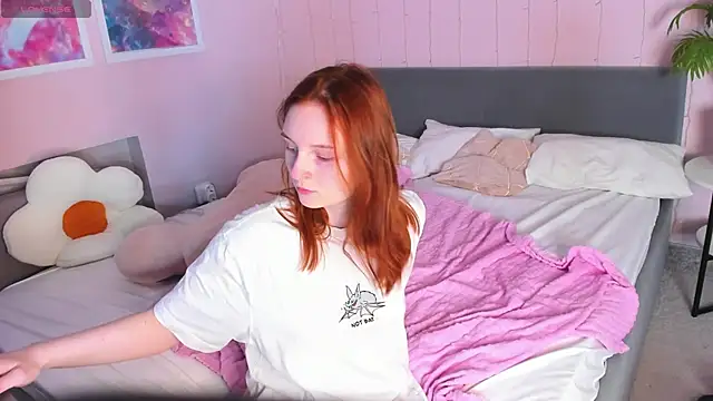 Snapshot of AngelWisee chatting on April 15, 2026, 3:12 am AngelWisee online show from April 15, 2026, 3:12 am