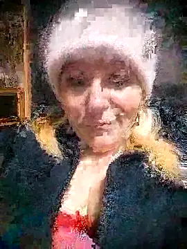 Lana-murr online show from February 10, 2026, 6:40 pm