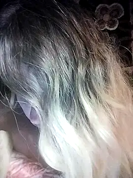 Lana-murr online show from February 5, 2026, 6:15 pm