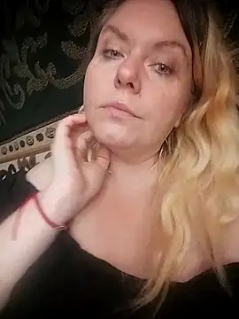 Snapshot of Lana-murr chatting on October 30, 2025, 8:56 am Lana-murr online show from October 30, 2025, 8:56 am