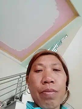 Snapshot of bella-la chatting on February 14, 2026, 1:50 am bella-la online show from February 14, 2026, 1:50 am