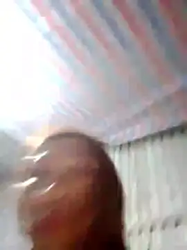 Snapshot of bella-la chatting on February 16, 2026, 12:26 pm bella-la online show from February 16, 2026, 12:26 pm