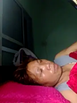 Snapshot of bella-la chatting on January 16, 2026, 8:13 pm bella-la online show from January 16, 2026, 8:13 pm