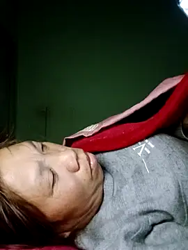 Snapshot of bella-la chatting on February 8, 2026, 11:13 pm bella-la online show from February 8, 2026, 11:13 pm