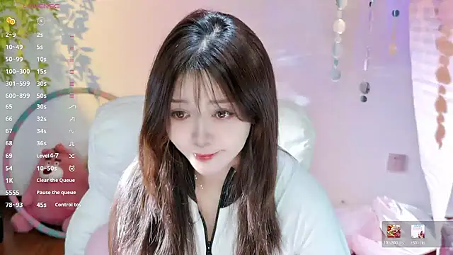 Yiluo95 online show from May 20, 2026, 4:04 pm